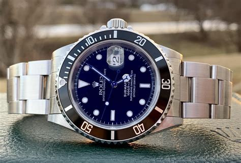 Rolex submariner date window